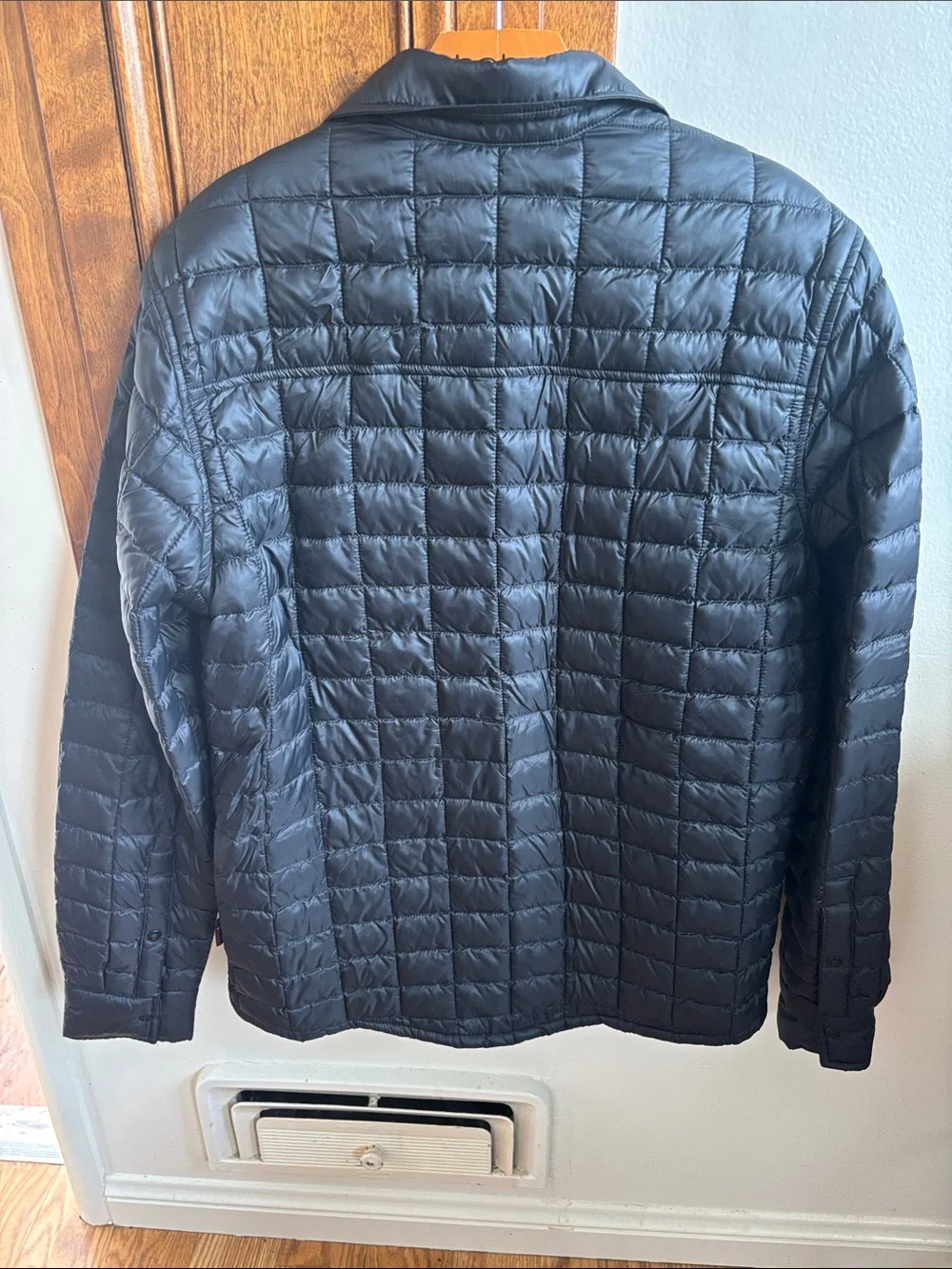 The North Face Men’s Black Quilted Puffer Shirt Jacket